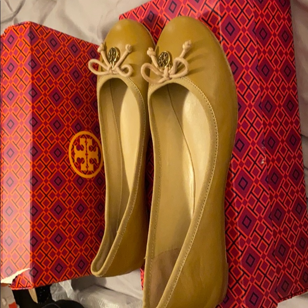 Tory Burch Tan Ballet Flats